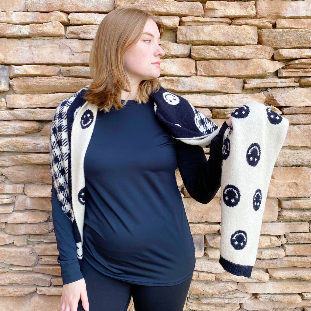 The Joyful Aura Reversible Knit Scarf