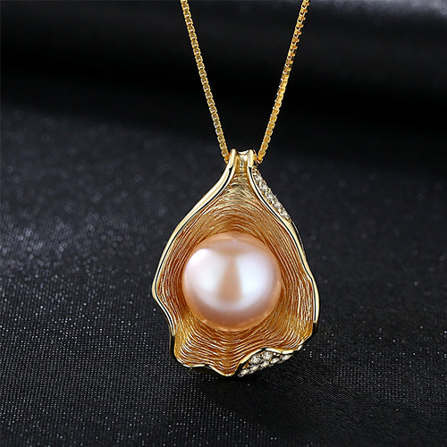 Oceanic Reverie: Pearl-Kissed Silver Necklace