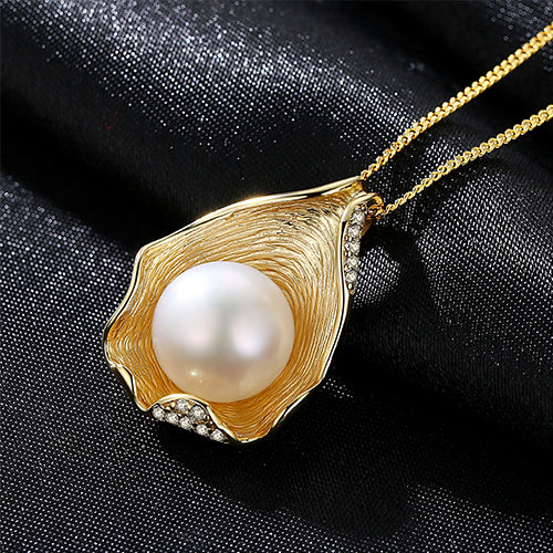 Oceanic Reverie: Pearl-Kissed Silver Necklace